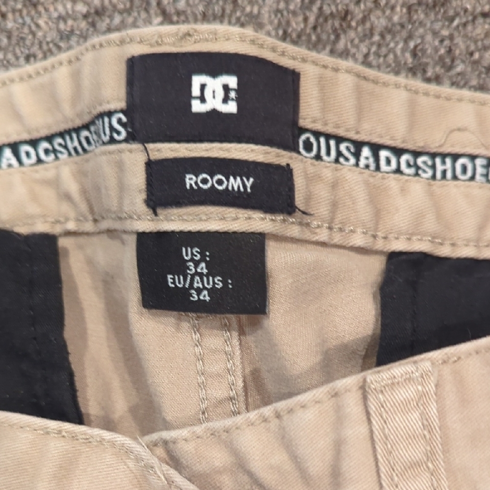 DC Tan Chinos Classic Style - Picture 2 of 5